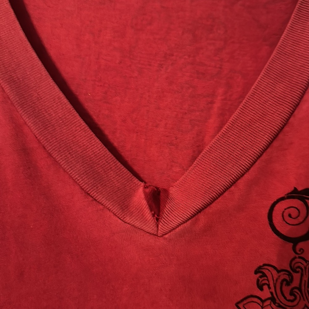 Affliction tee red with black stones - Picture 6 of 10
